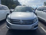 Used 2016 Volkswagen Tiguan S image 2