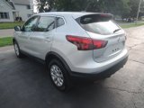 Used 2019 Nissan Rogue Sport S image 5