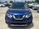 Used 2020 Nissan Rogue SV image 2