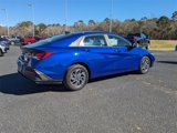 Used 2024 Hyundai Elantra SEL image 4