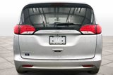Used 2017 Chrysler Pacifica Touring image 4