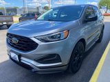 Used 2022 Ford Edge SE w/ Black Appearance Package image 3