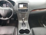 Used 2019 Lincoln MKT AWD image 2