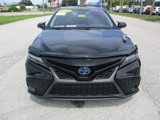 Used 2022 Toyota Camry SE image 2