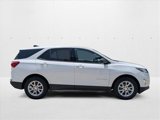 Used 2019 Chevrolet Equinox LS w/ LS Convenience Package image 4