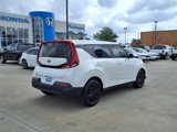 Used 2021 Kia Soul LX image 2