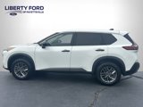 Used 2023 Nissan Rogue S image 2
