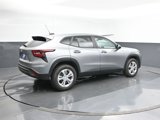 Used 2025 Chevrolet Trax LS image 5