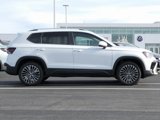 New 2025 Volkswagen Taos SE image 2