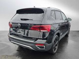 Used 2022 Volkswagen Taos SE w/ Panoramic Sunroof Package image 5