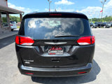 Used 2021 Chrysler Voyager Lxi image 5