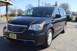 Used 2014 Chrysler Town & Country Touring image 2