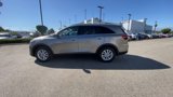 Used 2019 Kia Sorento LX w/ LX Convenience Package image 5