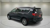 Used 2023 Chrysler Pacifica Limited image 6