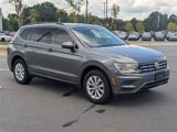 Used 2019 Volkswagen Tiguan SE w/ Panoramic Sunroof Package image 2