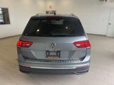 Used 2022 Volkswagen Tiguan SE w/ Panoramic Sunroof Package image 4