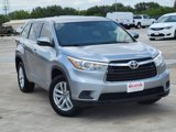Used 2016 Toyota Highlander LE image 2