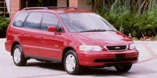 1998 Isuzu Oasis