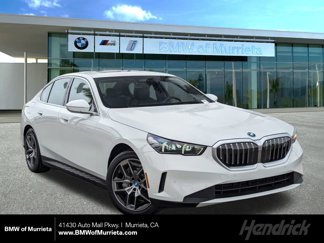 New 2025 BMW i5 eDrive40i w/ Premium Package image 1