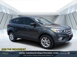 Used 2019 Ford Escape SE image 1