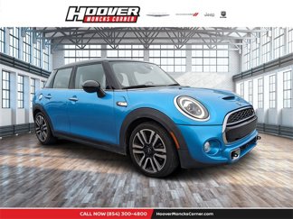 Used 2019 MINI Cooper S image 1
