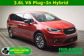 New 2025 Chrysler Pacifica Select image 1