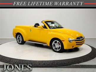 Used 2004 Chevrolet SSR w/ Preferred Equipment Group image 1