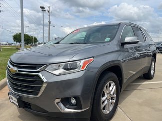 Used 2020 Chevrolet Traverse LT image 1