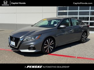 Used 2020 Nissan Altima 2.0 Platinum image 1