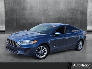 Used 2019 Ford Fusion SE image 1