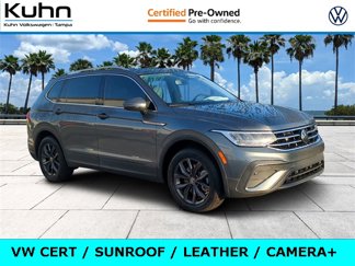Certified 2022 Volkswagen Tiguan SE w/ Panoramic Sunroof Package image 1