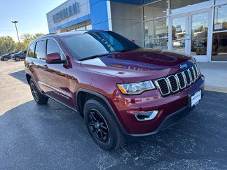 Used 2019 Jeep Grand Cherokee Laredo image 1