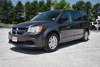 Used 2018 Dodge Grand Caravan SE image 1