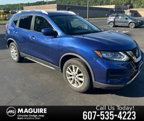 Used 2018 Nissan Rogue SV image 1