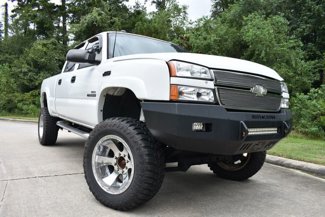 Used 2005 Chevrolet Silverado 2500 LT w/ Heavy-Duty Power Package image 1