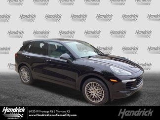 Used 2017 Porsche Cayenne S image 1