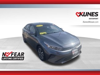 Used 2023 Kia Forte LXS image 1