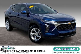 Used 2024 Chevrolet Trax LS w/ LS Convenience Package image 1