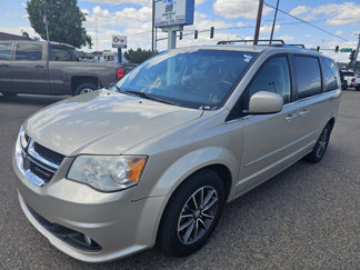 Used 2016 Dodge Grand Caravan SXT image 1