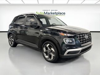 Used 2021 Hyundai Venue SEL w/ Premium Package image 1
