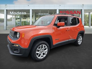 Used 2015 Jeep Renegade Latitude w/ Cold Weather Group image 1