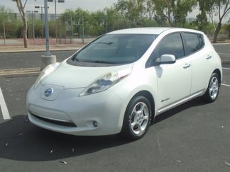 Used 2014 Nissan Leaf SV w/ LED & Quick Charge Package image 1