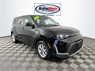 Used 2023 Kia Soul S image 1