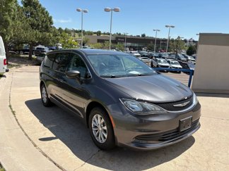 Used 2017 Chrysler Pacifica Touring w/ Tire & Wheel Group image 1