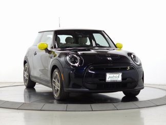 Used 2024 MINI Cooper SE image 1