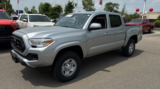 Used 2023 Toyota Tacoma SR image 1