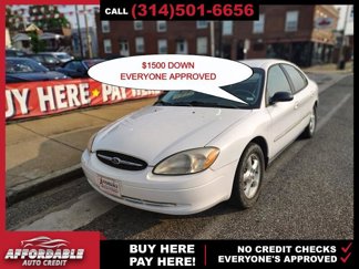 Used 2001 Ford Taurus SE image 1