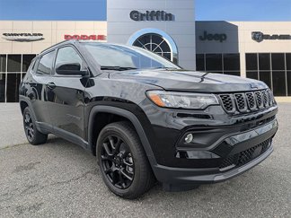 New 2025 Jeep Compass Latitude image 1