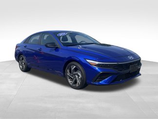 Used 2025 Hyundai Elantra Sport w/ Cargo Package image 1
