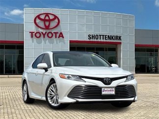 Used 2019 Toyota Camry XLE image 1